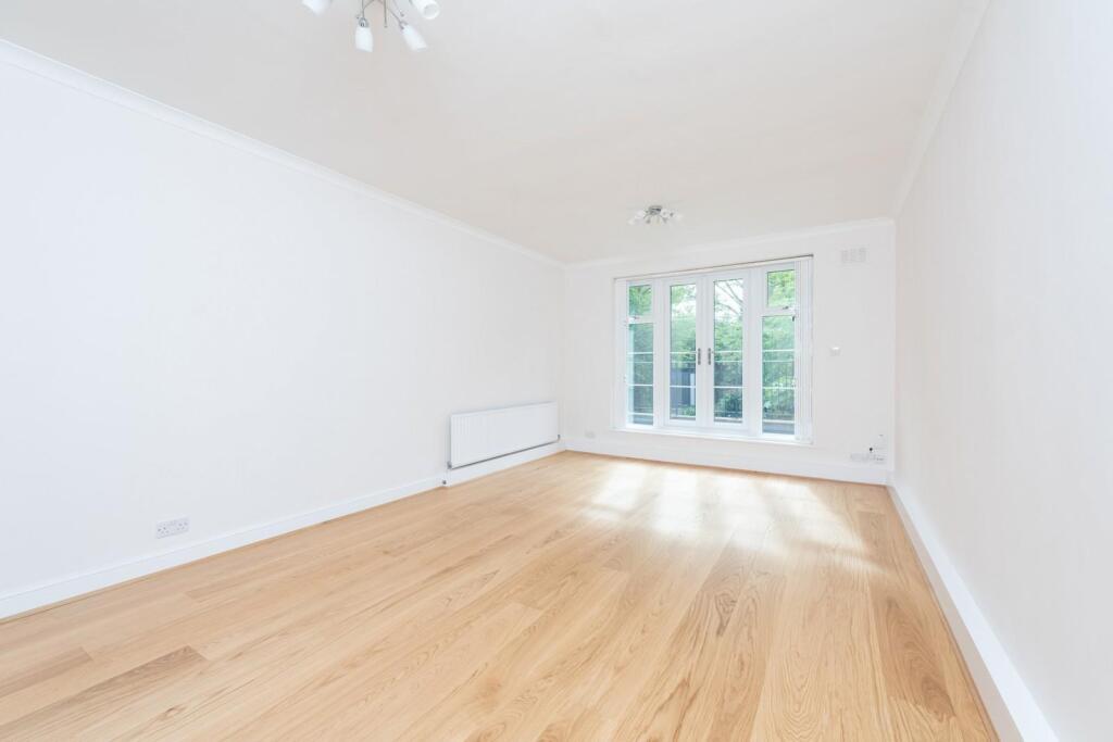 2 bed 1st Floor Flat for rent in London. From Knight Frank - Lettings - Belsize Park