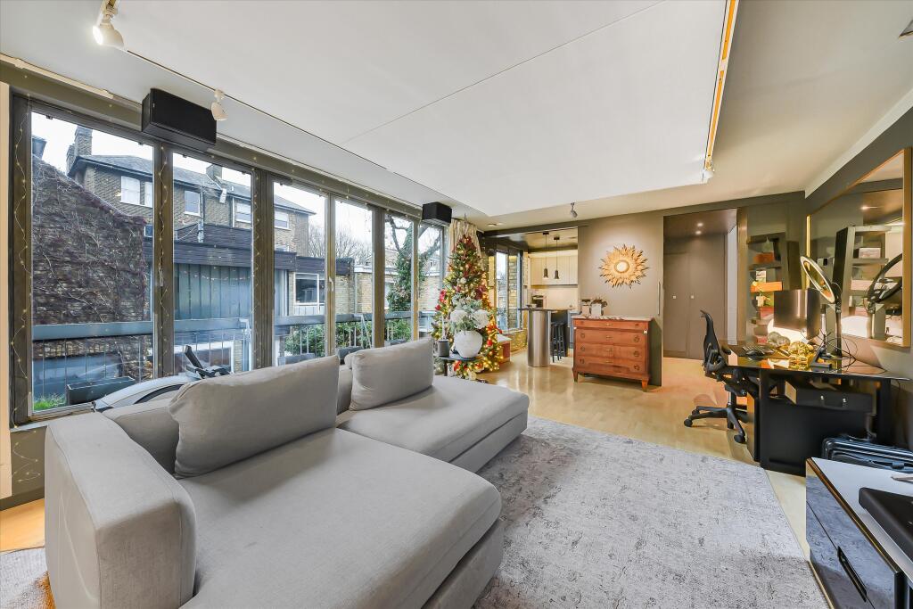 1 bed Semi Detached for rent in London. From Knight Frank - Lettings - Belsize Park