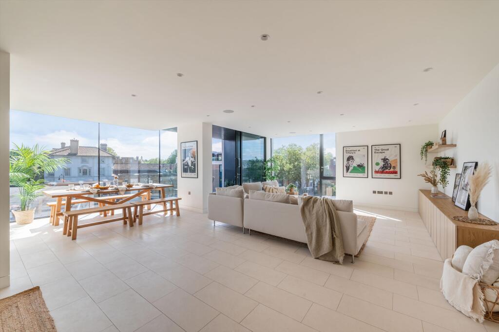 3 bed 1st Floor Flat for rent in London. From Knight Frank - Lettings - Belsize Park 3 bed 1st Floor Flat for rent in London. From Knight Frank - Lettings - Belsize Park