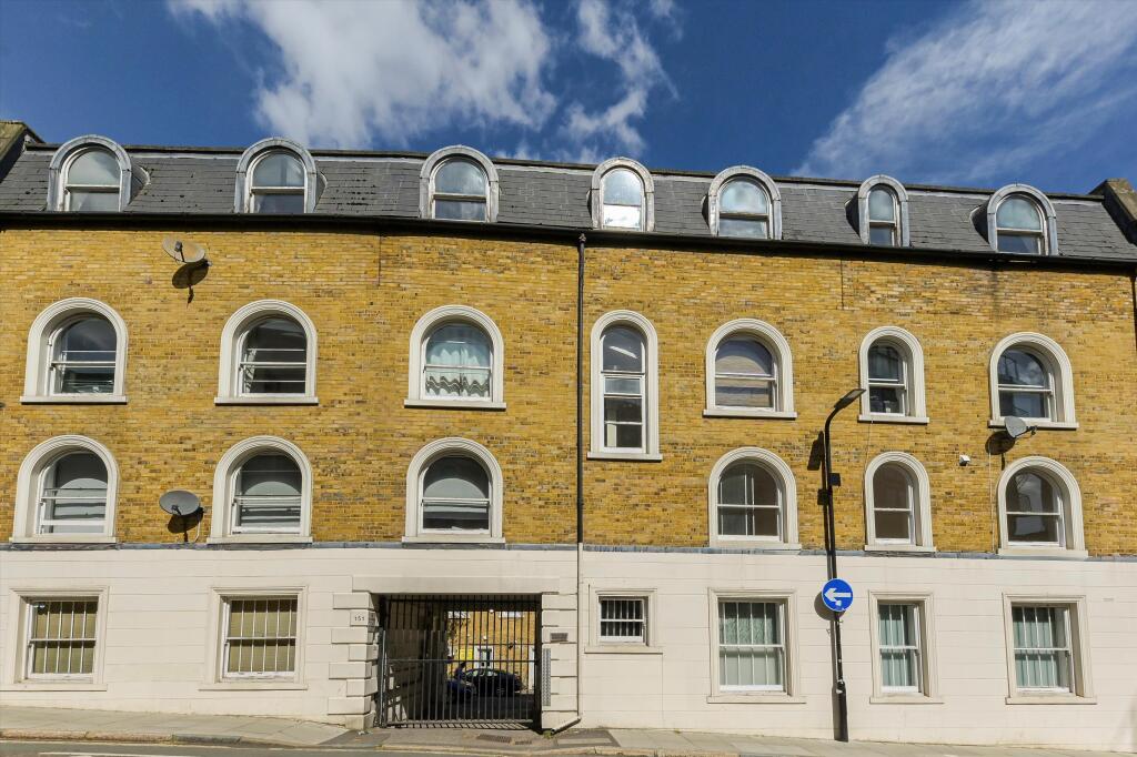 2 bed 1st Floor Flat for rent in Camden Town. From Knight Frank - Lettings - Belsize Park