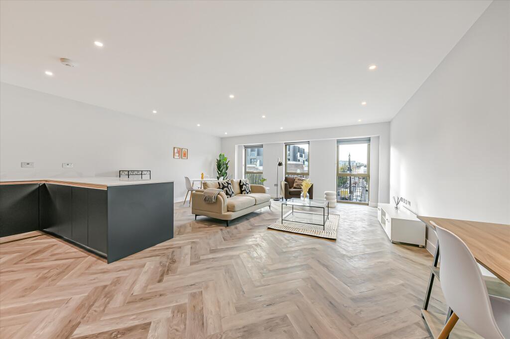 2 bed 1st Floor Flat for rent in Camden Town. From Knight Frank - Lettings - Belsize Park