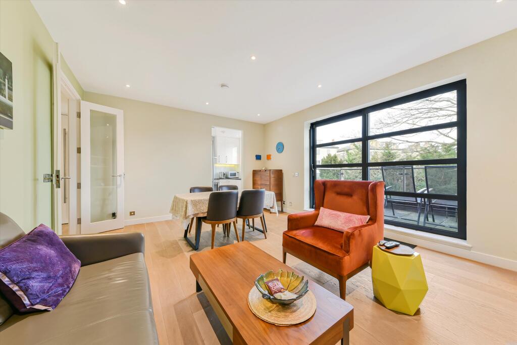 2 bed 1st Floor Flat for rent in Hampstead. From Knight Frank - Lettings - Belsize Park