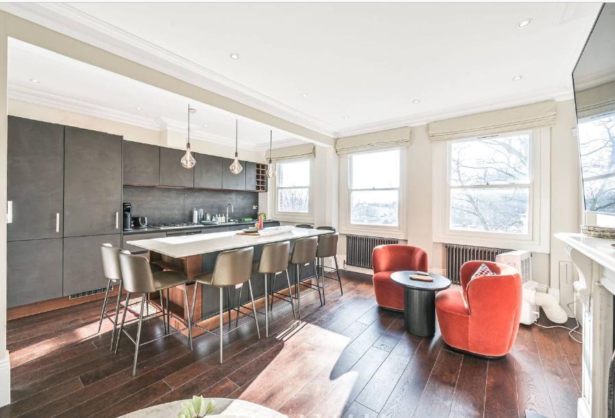 4 bed 1st Floor Flat for rent in London. From Knight Frank - Lettings - Belsize Park