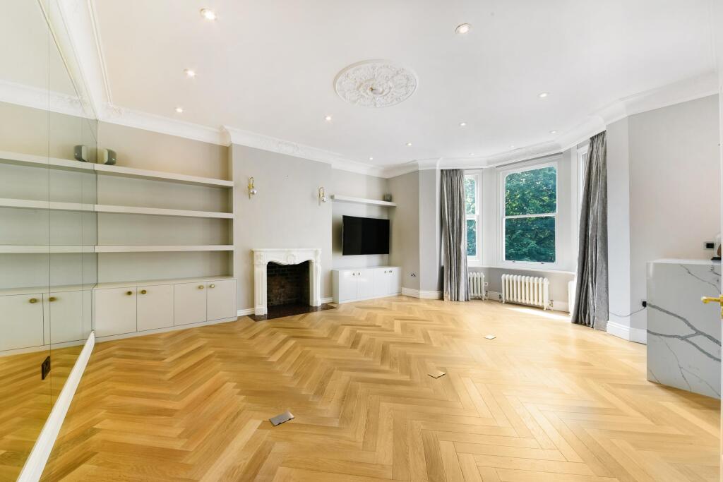 2 bed 1st Floor Flat for rent in London. From Knight Frank - Lettings - Belsize Park