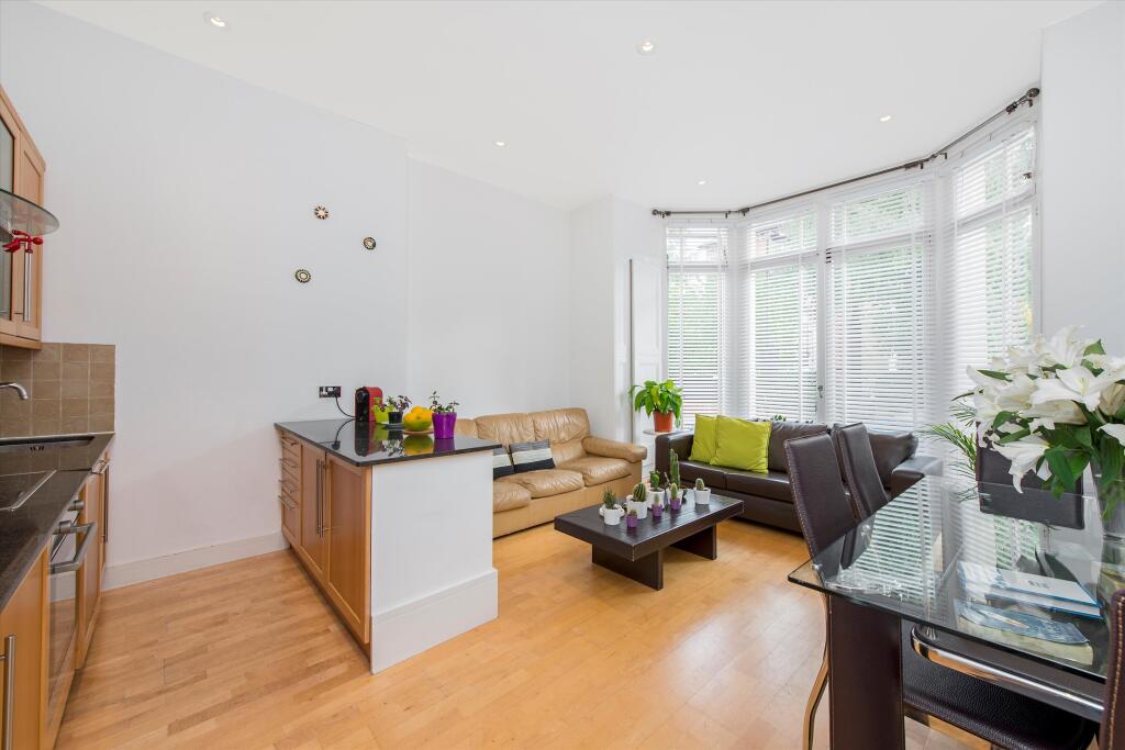 2 bed 1st Floor Flat for rent in London. From Knight Frank - Lettings - Belsize Park 2 bed 1st Floor Flat for rent in London. From Knight Frank - Lettings - Belsize Park