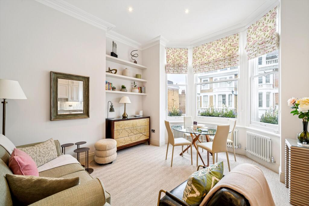 2 bed 1st Floor Flat for rent in London. From Knight Frank - Lettings - Chelsea