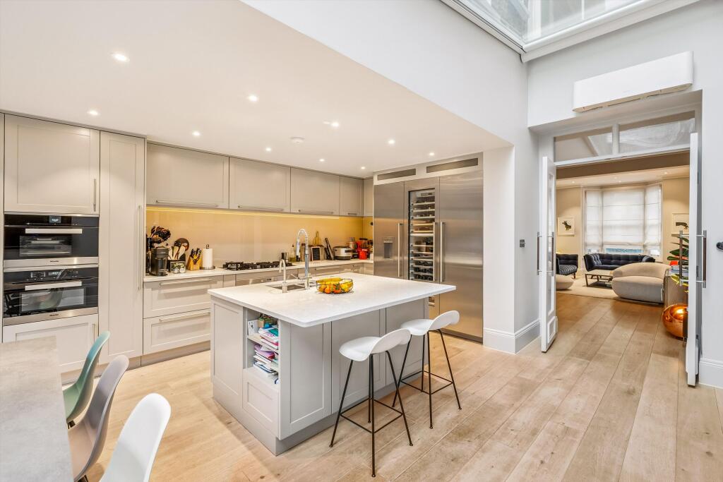 5 bed Mid Terraced House for rent in Battersea. From Knight Frank - Lettings - Chelsea