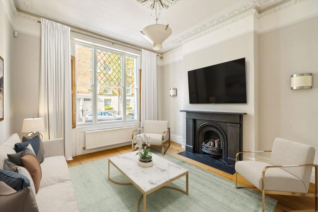 4 bed Mid Terraced House for rent in London. From Knight Frank - Lettings - Chelsea