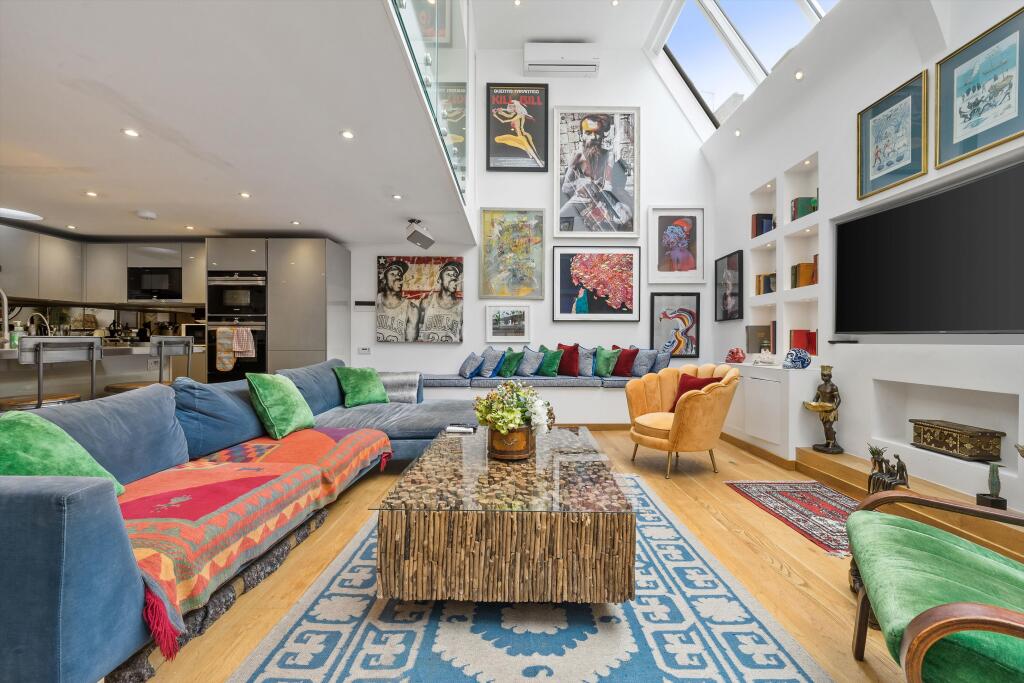 3 bed Semi Detached for rent in London. From Knight Frank - Lettings - Chelsea 3 bed Semi Detached for rent in London. From Knight Frank - Lettings - Chelsea