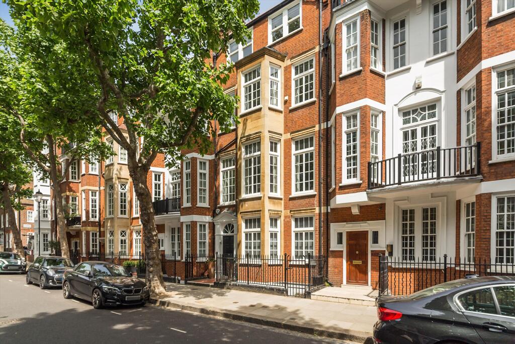 6 bed Mid Terraced House for rent in Chelsea. From Knight Frank - Lettings - Chelsea
