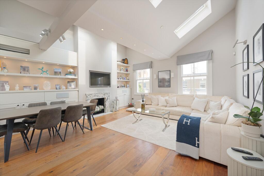3 bed 1st Floor Flat for rent in Chelsea. From Knight Frank - Lettings - Chelsea