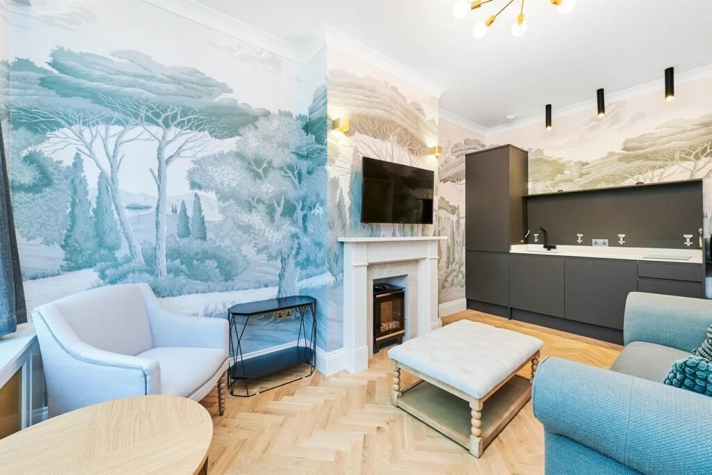 2 bed 1st Floor Flat for rent in London. From Knight Frank - Lettings - Chelsea
