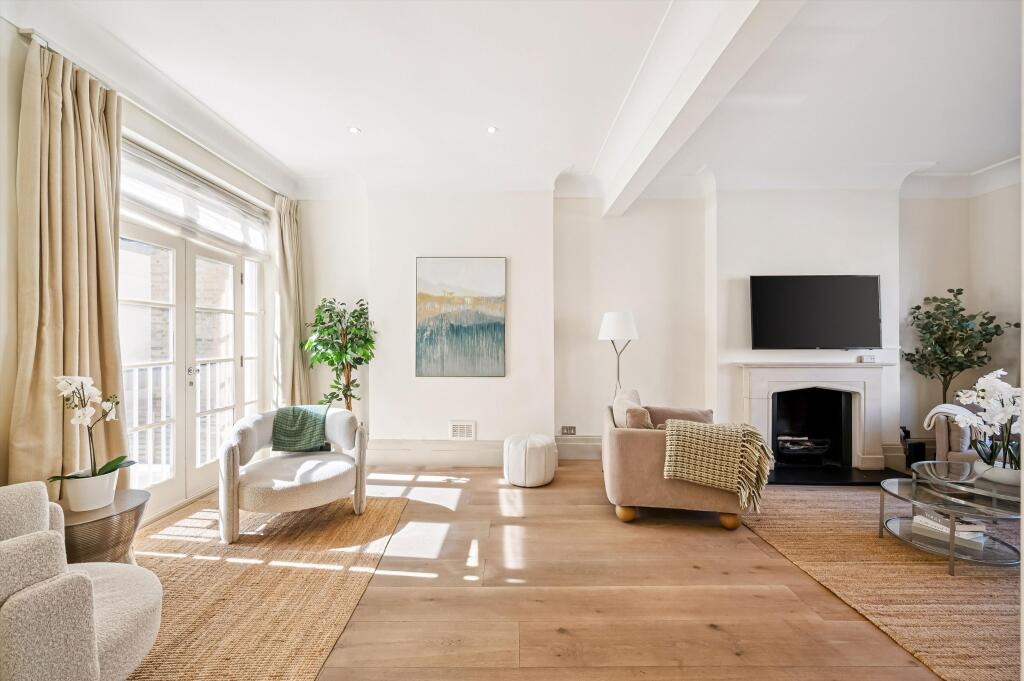 4 bed Mid Terraced House for rent in London. From Knight Frank - Lettings - Chelsea 4 bed Mid Terraced House for rent in London. From Knight Frank - Lettings - Chelsea