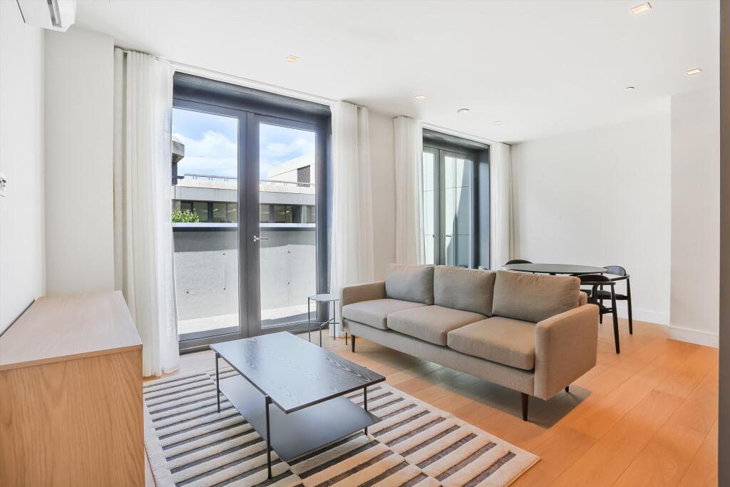 2 bed 1st Floor Flat for rent in . From Knight Frank - Marylebone