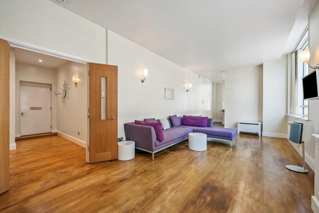 3 bed 1st Floor Flat for rent in London. From Knight Frank - Marylebone