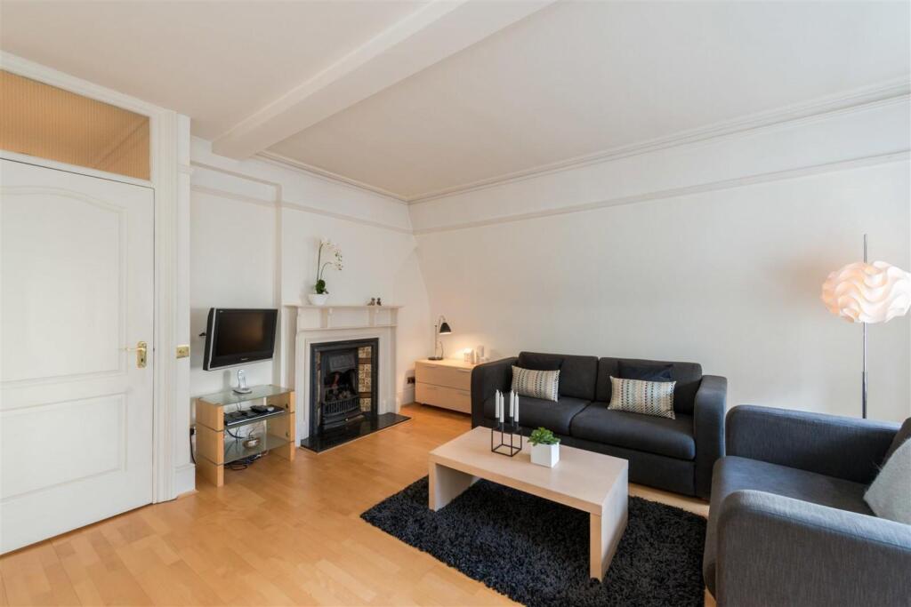 2 bed 1st Floor Flat for rent in London. From Knight Frank - Marylebone