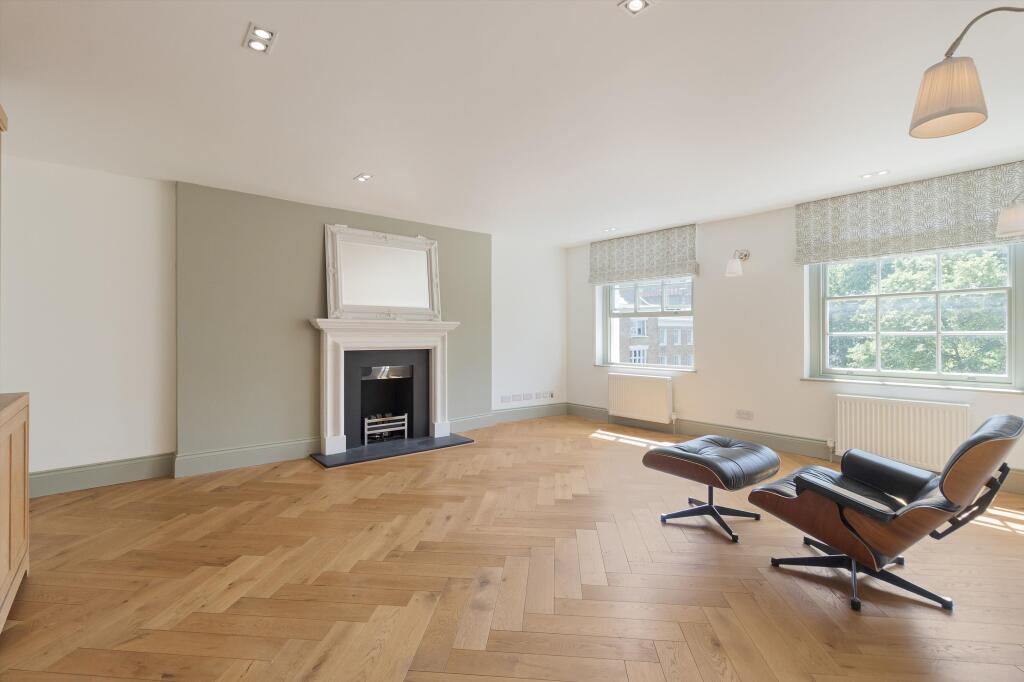 3 bed 1st Floor Flat for rent in London. From Knight Frank - Marylebone