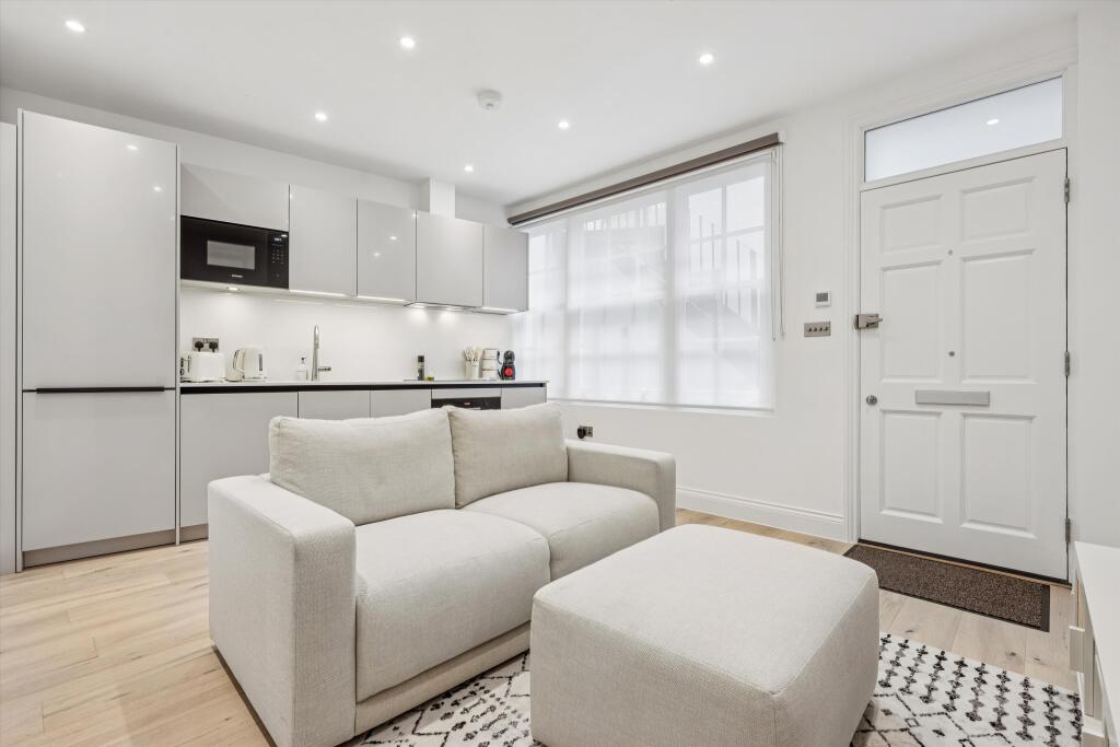 1 bed 1st Floor Flat for rent in London. From Knight Frank - Marylebone