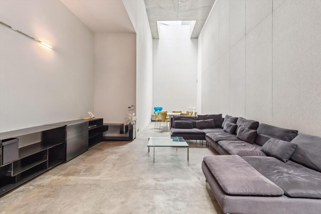 2 bed Mid Terraced House for rent in Camden Town. From Knight Frank - Marylebone