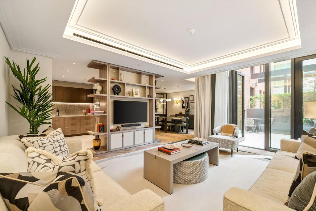 3 bed 1st Floor Flat for rent in London. From Knight Frank - Lettings - Knightsbridge