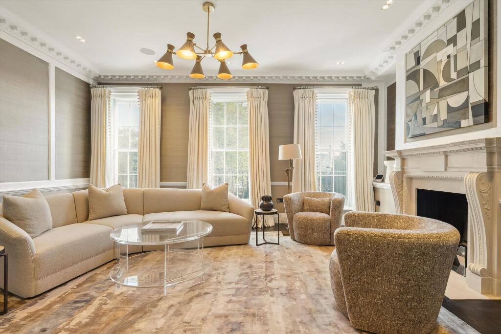 8 bed Mid Terraced House for rent in London. From Knight Frank - Lettings - Knightsbridge