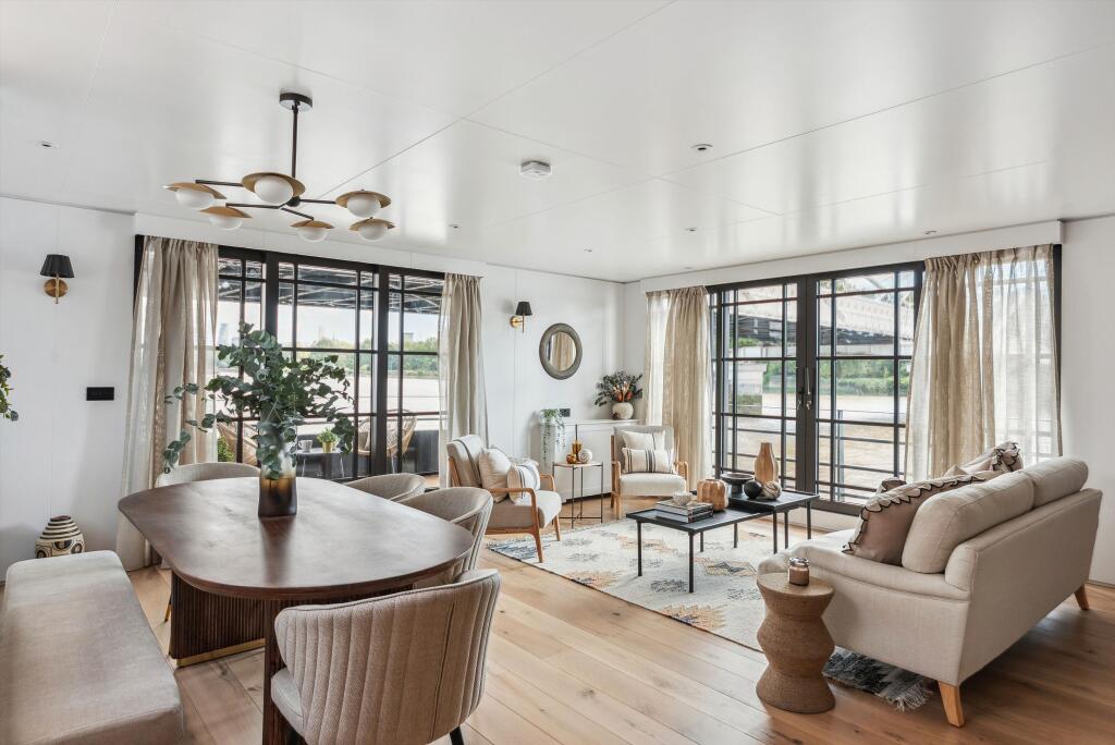 2 bed House Boat for rent in London. From Knight Frank - Lettings - Knightsbridge 2 bed House Boat for rent in London. From Knight Frank - Lettings - Knightsbridge