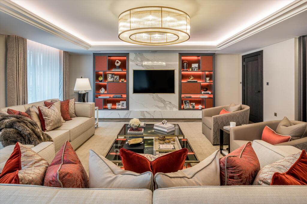 2 bed 1st Floor Flat for rent in London. From Knight Frank - Lettings - Knightsbridge