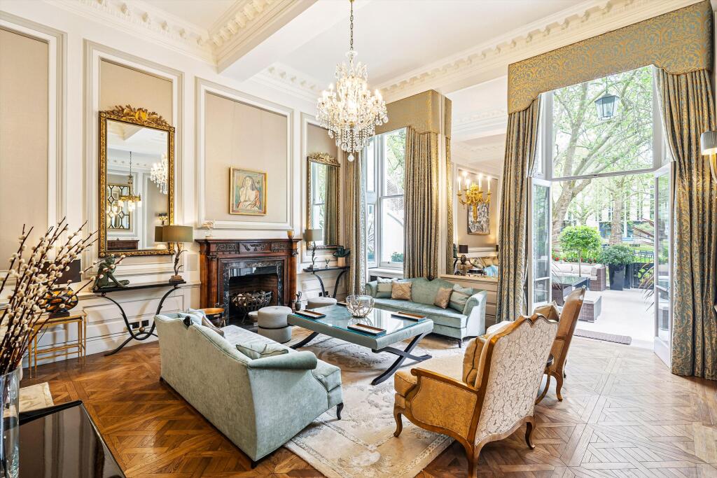 5 bed 1st Floor Flat for rent in Chelsea. From Knight Frank - Lettings - Knightsbridge