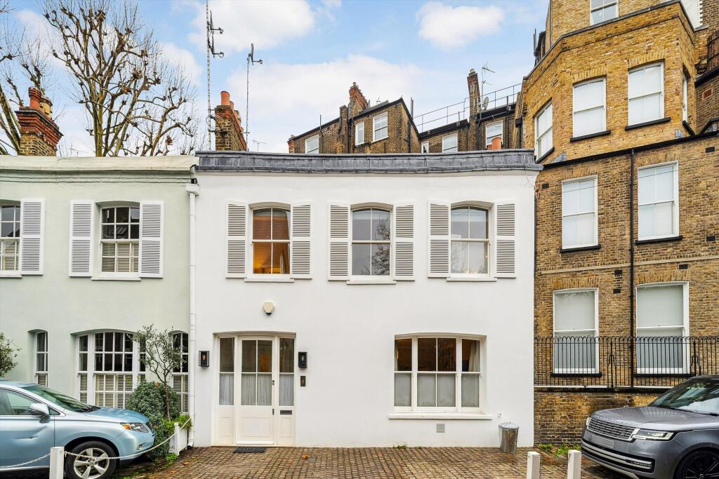 3 bed Mid Terraced House for rent in Chelsea. From Knight Frank - Lettings - Knightsbridge