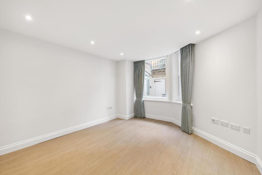 1 bed 1st Floor Flat for rent in Chelsea. From Knight Frank - Lettings - Knightsbridge