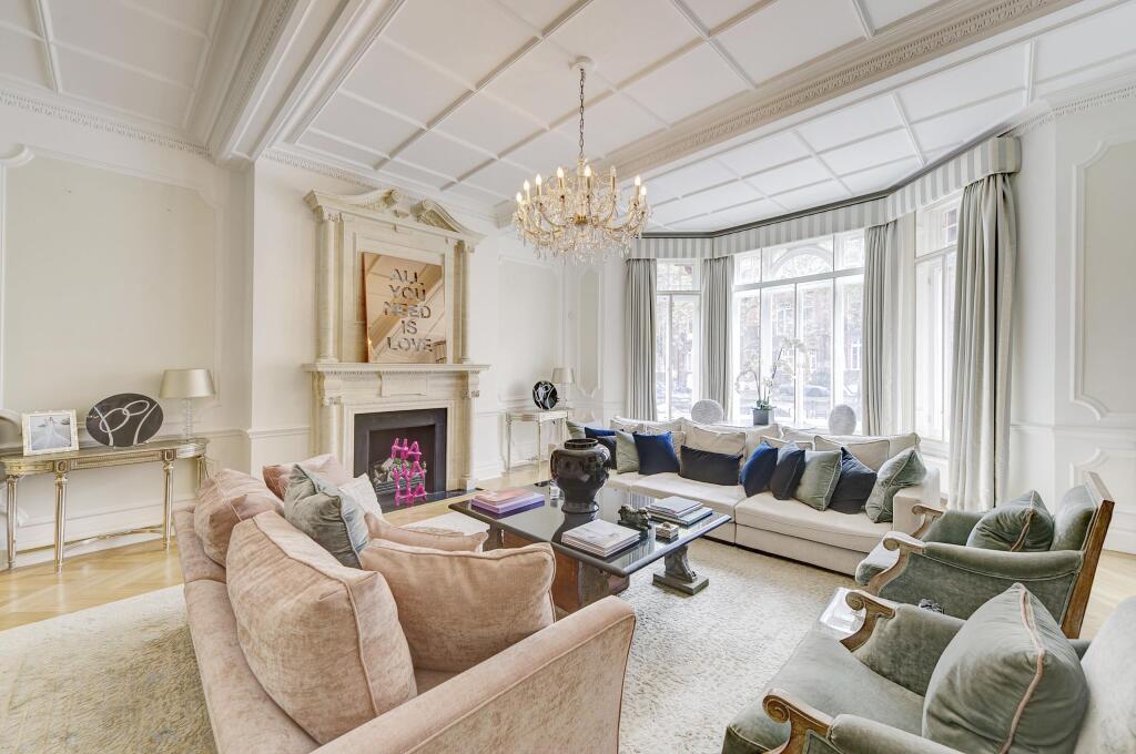 4 bed 1st Floor Flat for rent in London. From Knight Frank - Lettings - Knightsbridge 4 bed 1st Floor Flat for rent in London. From Knight Frank - Lettings - Knightsbridge
