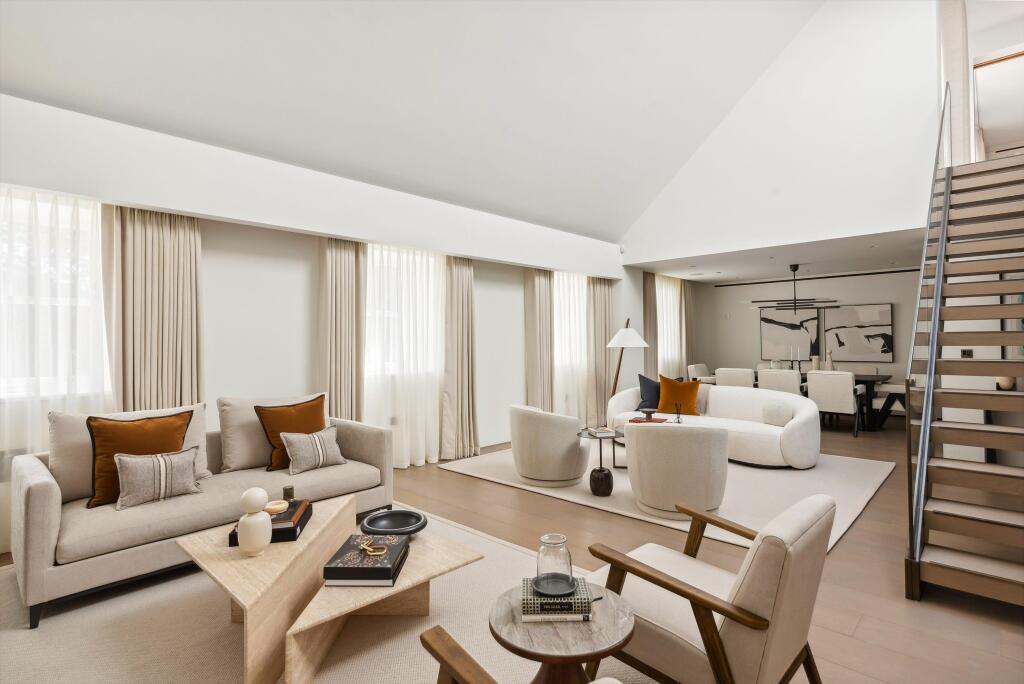 3 bed 1st Floor Flat for rent in Chelsea. From Knight Frank - Lettings - Knightsbridge