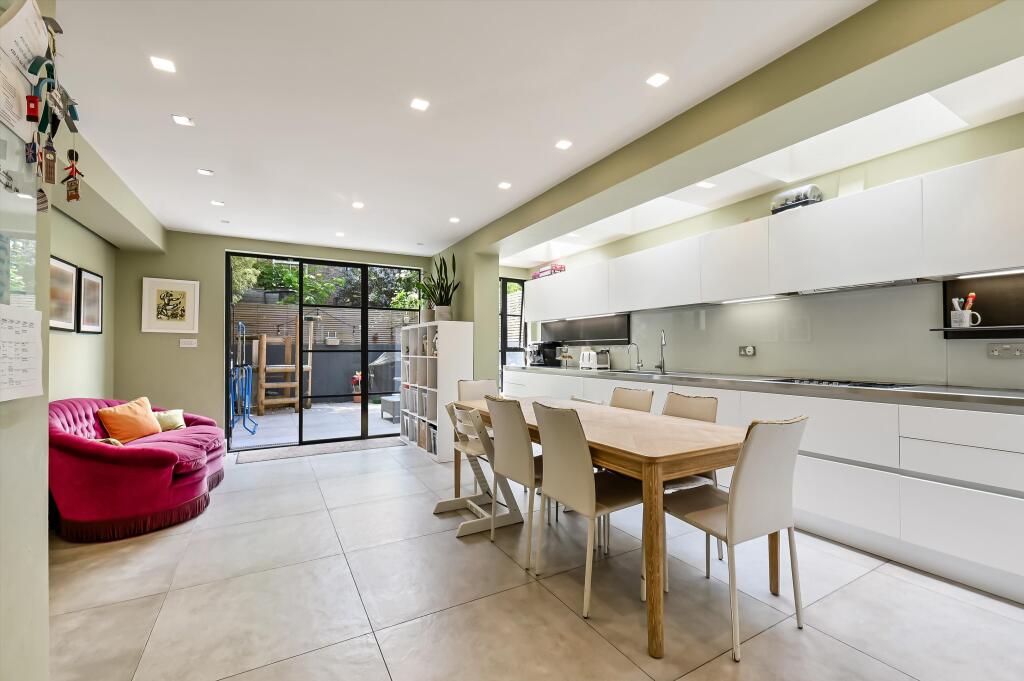 5 bed Mid Terraced House for rent in Battersea. From Knight Frank - Lettings - Battersea
