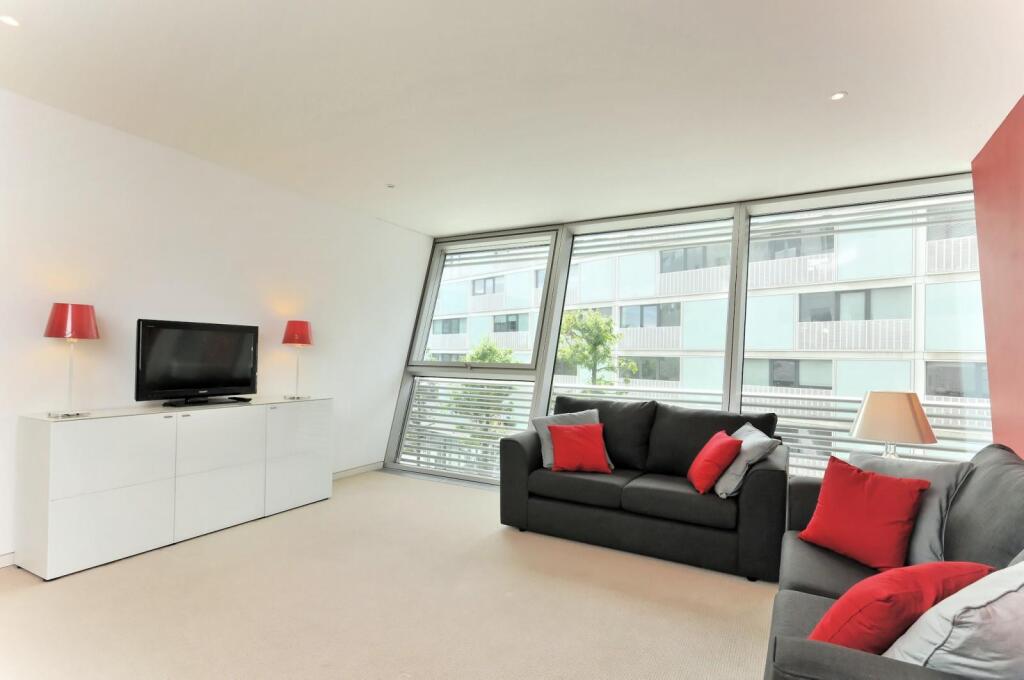 1 bed 1st Floor Flat for rent in London. From Knight Frank - Lettings - Battersea