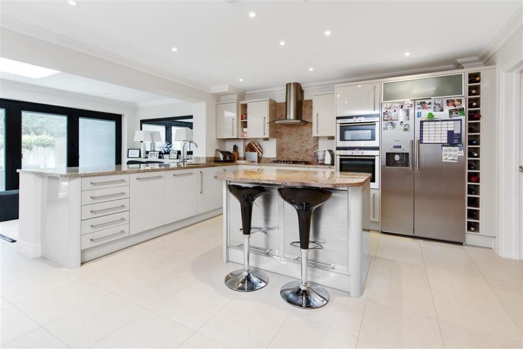 5 bed Mid Terraced House for rent in Weybridge. From Knight Frank - Lettings - Battersea