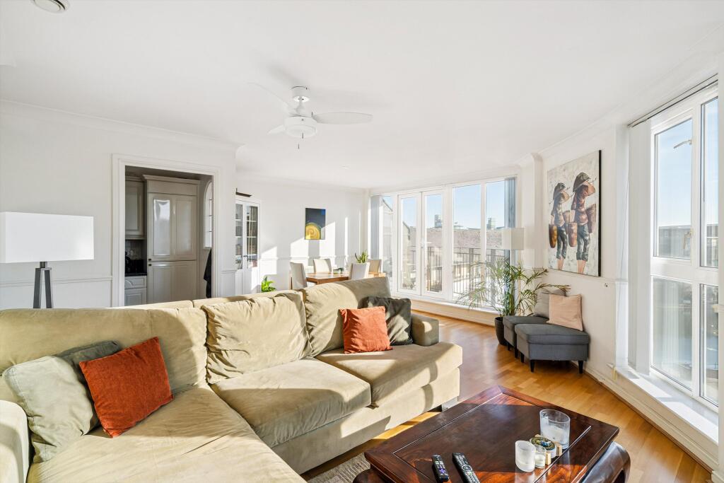 2 bed 1st Floor Flat for rent in London. From Knight Frank - Lettings - Wapping