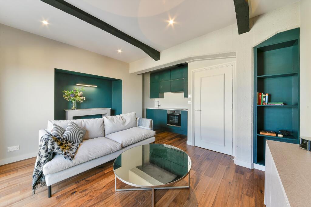 1 bed 1st Floor Flat for rent in Stepney. From Knight Frank - Lettings - Wapping