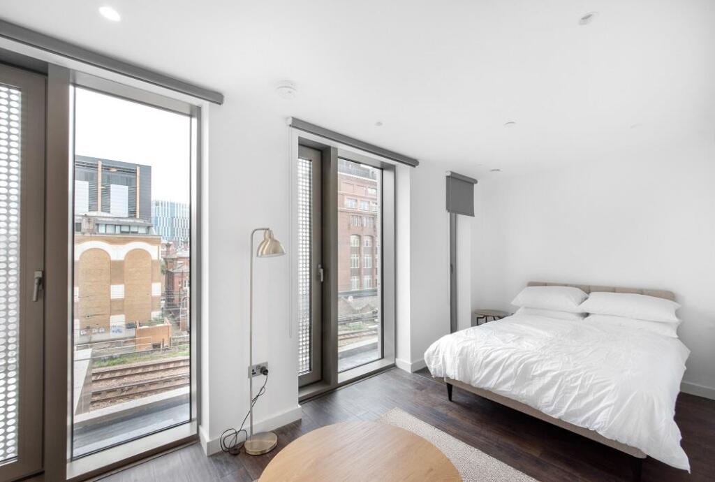 4 bed 1st Floor Flat for rent in Stepney. From Knight Frank - Lettings - Wapping 4 bed 1st Floor Flat for rent in Stepney. From Knight Frank - Lettings - Wapping