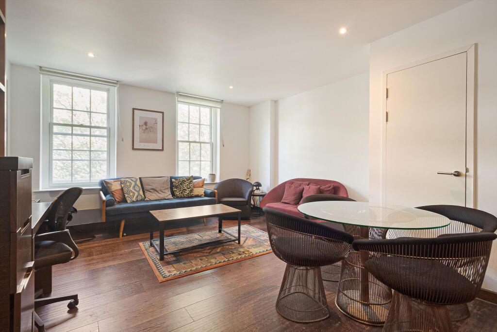 2 bed 1st Floor Flat for rent in Stepney. From Knight Frank - Lettings - Wapping