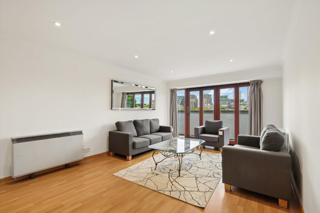 2 bed 1st Floor Flat for rent in London. From Knight Frank - Lettings - Wapping