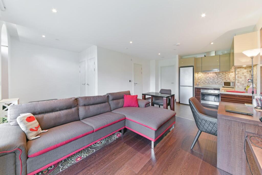 2 bed 1st Floor Flat for rent in London. From Knight Frank - Lettings - Wapping 2 bed 1st Floor Flat for rent in London. From Knight Frank - Lettings - Wapping