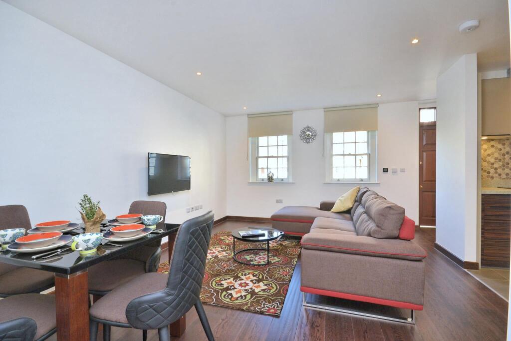 2 bed 1st Floor Flat for rent in Stepney. From Knight Frank - Lettings - Wapping