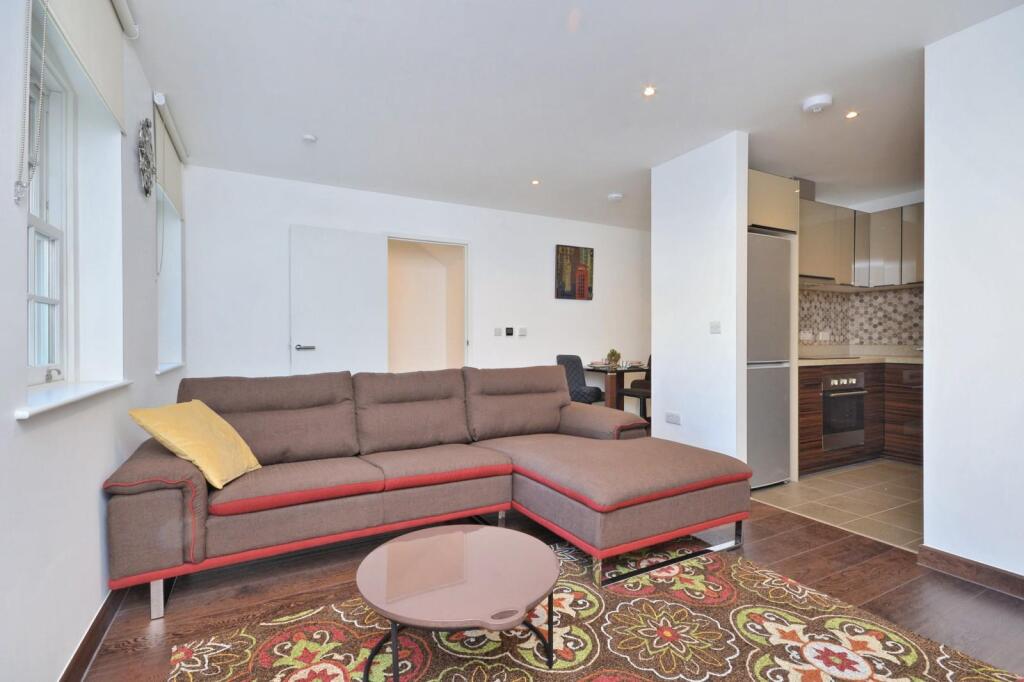 1 bed 1st Floor Flat for rent in Bermondsey. From Knight Frank - Lettings - Wapping