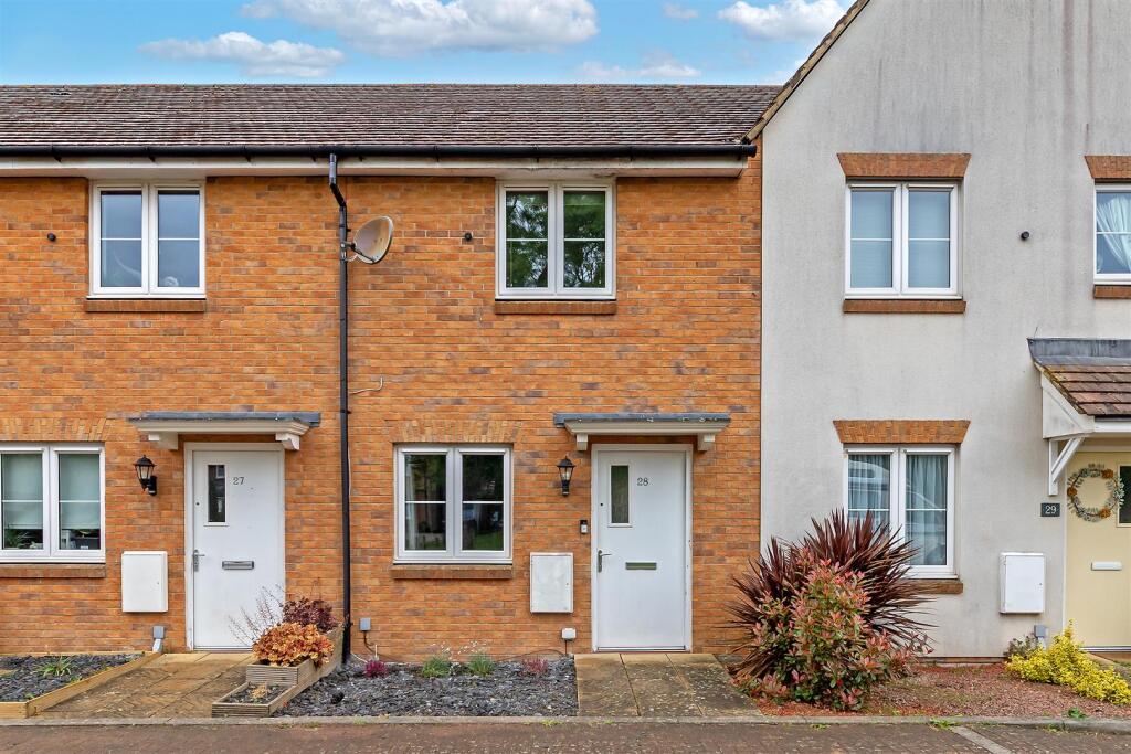 2 bed Mid Terraced House for rent in Wheathampstead. From Cassidy & Tate - Wheathampstead (Village & Country)