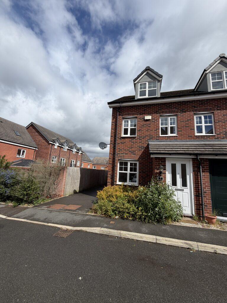 3 bed Detached for rent in Birmingham. From Oakton Estates - Birmingham