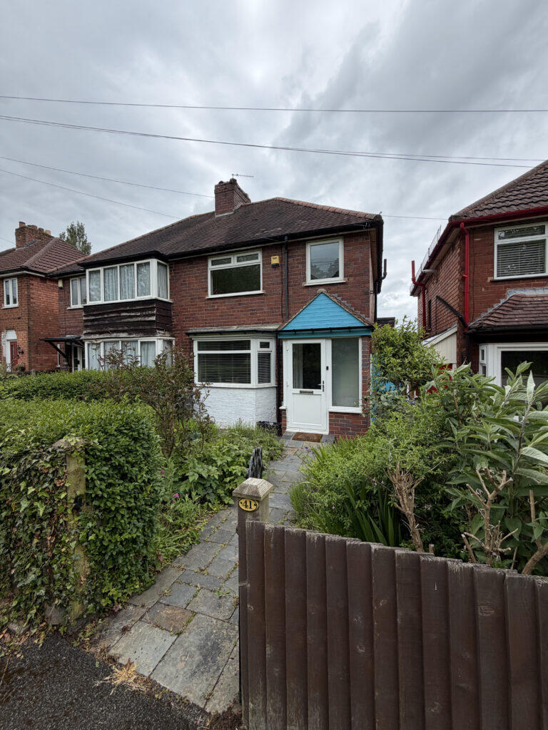 3 bed Semi Detached for rent in Headley Heath. From Oakton Estates - Birmingham 3 bed Semi Detached for rent in Headley Heath. From Oakton Estates - Birmingham