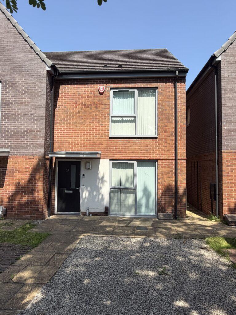 3 bed Semi Detached for rent in Headley Heath. From Oakton Estates - Birmingham