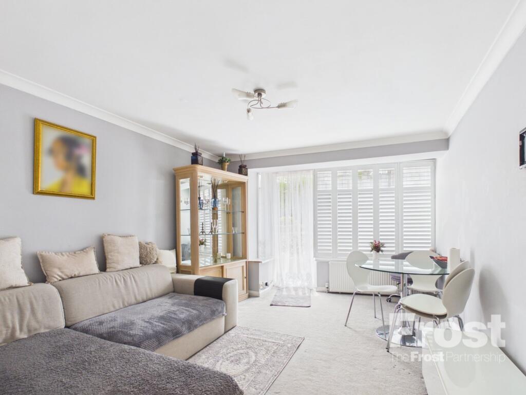3 bed Apartment for rent in Feltham. From The Frost Partnership Feltham
