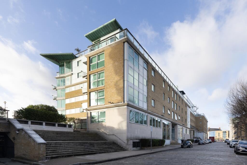2 bed 1st Floor Flat for rent in London. From Cluttons - Wapping - Sales