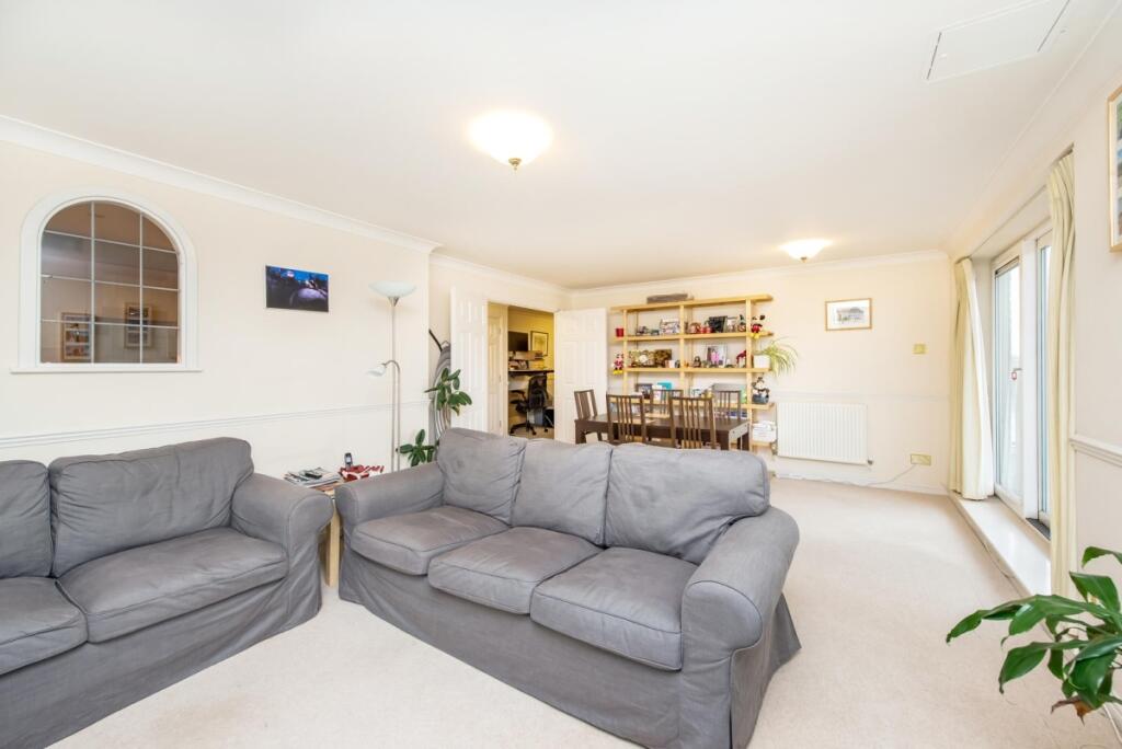 2 bed 1st Floor Flat for rent in Poplar. From Cluttons - Wapping - Sales